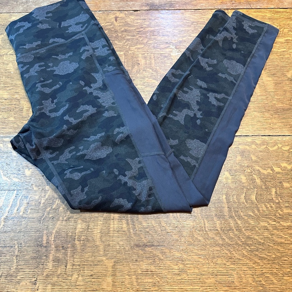 Fabletics Powerhold camo leggings approx size medium see pics‎
